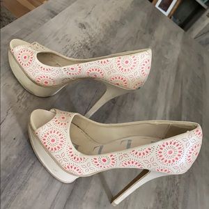 Elle high heels